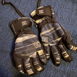 DC Snow Gloves